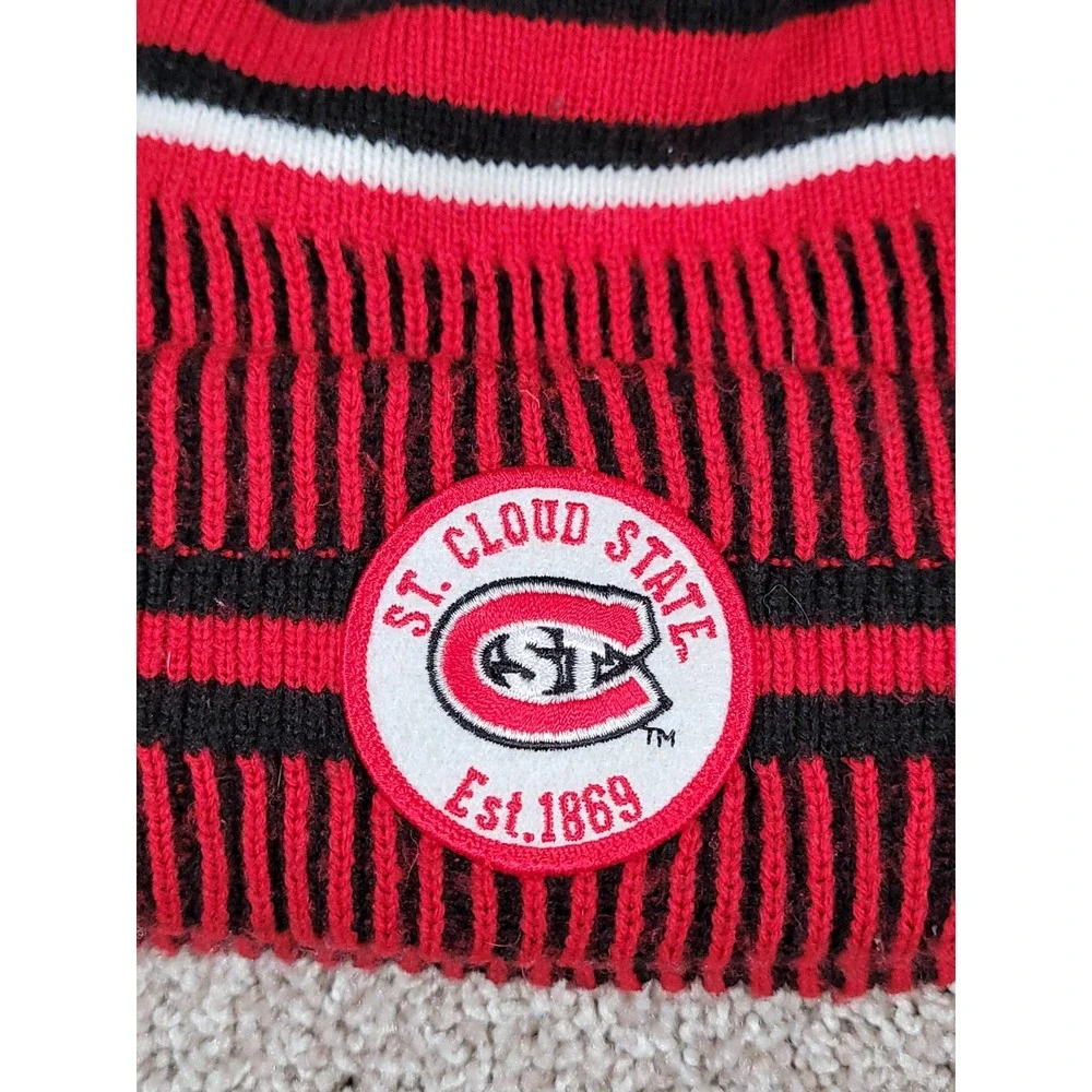 New Era St Cloud State Hat Beanie Red Huskies Cuffed Ribbed Logo Knit Wool Mens